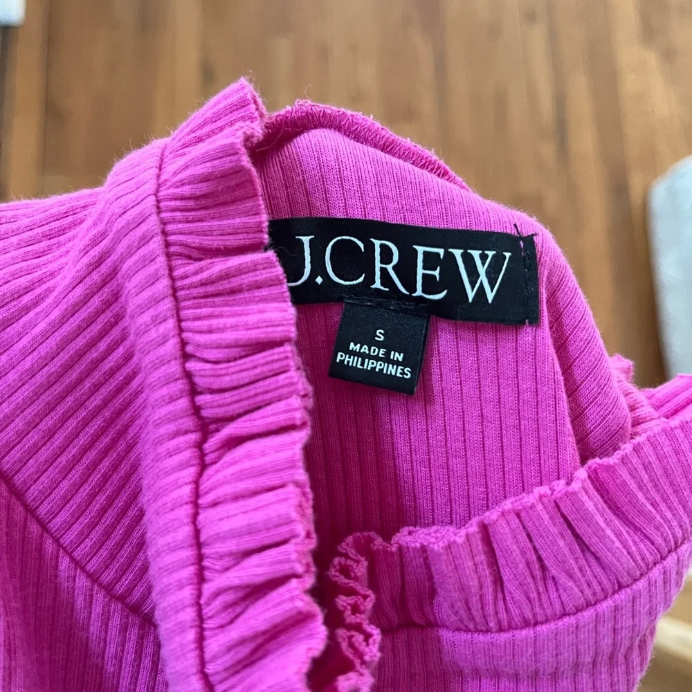 NWOT JCrew Fuchsia Ribbed Turtleneck